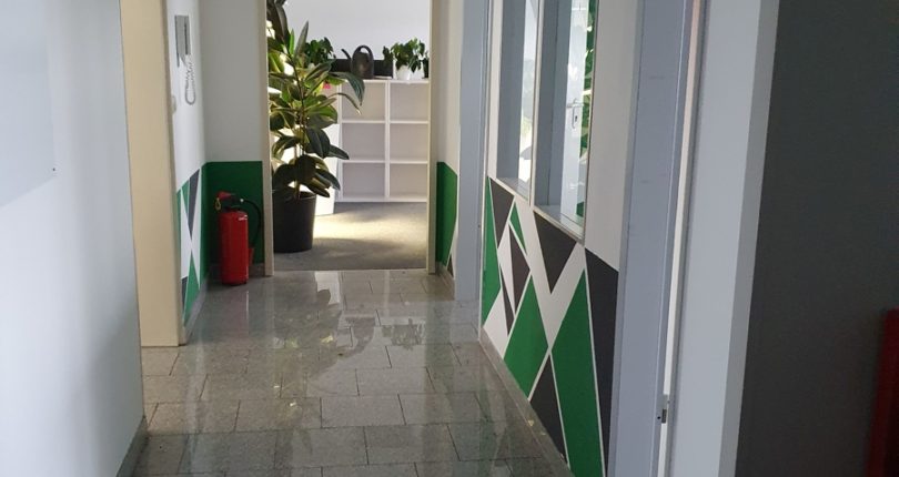 bd034bf9-f599-4520-9587-43ab79de7166.jpg